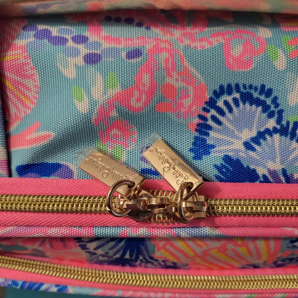 Rare Lilly Pulitzer Rolling Carry On Luggage - Picture 6 of 10